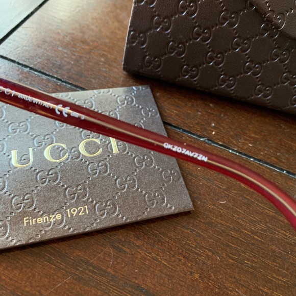 ⛔️SOLD⛔️Authentic Gucci 55m Azure Acetate Round - Picture 4 of 8